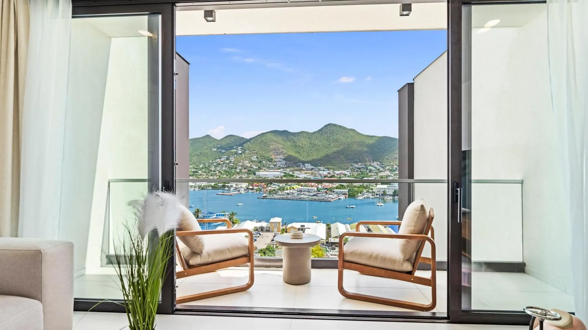 The Hills Residence Simpson Bay