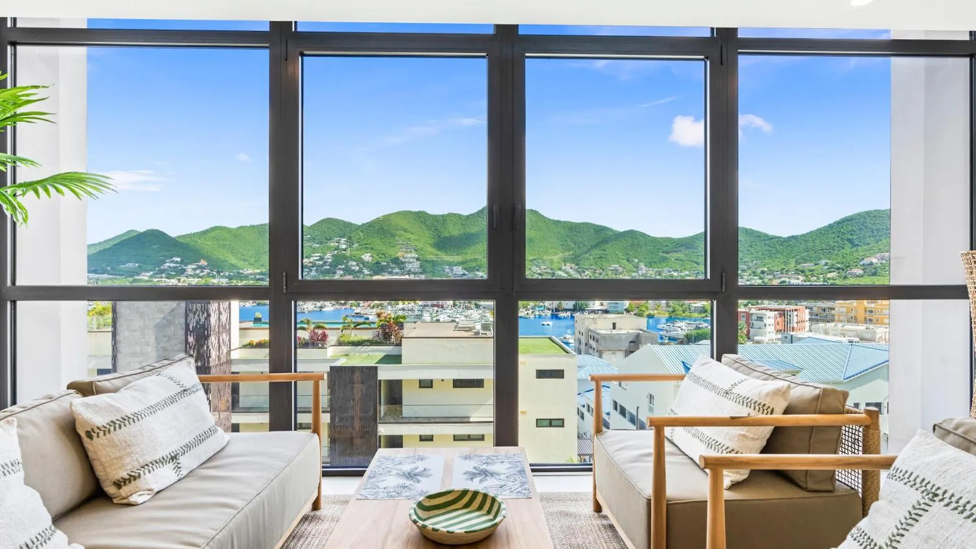 Aparthotel The Hills Residence Simpson Bay