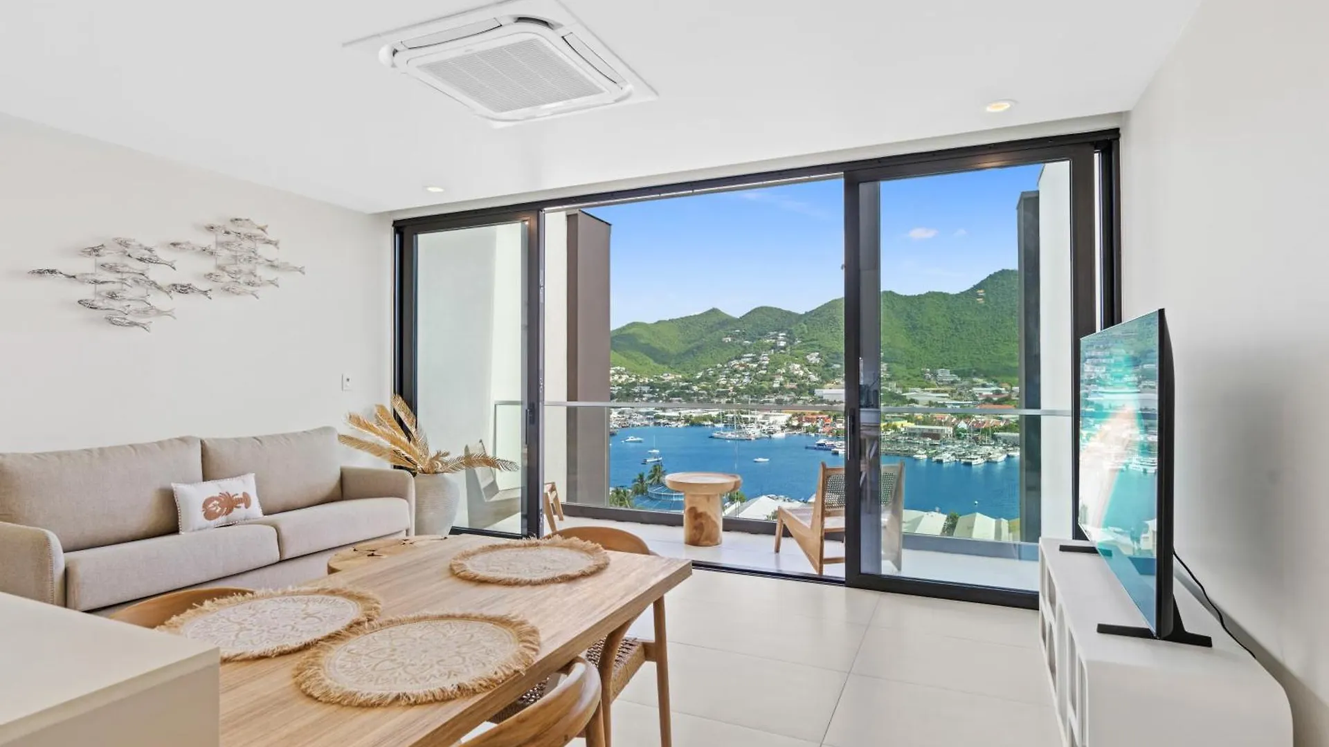 The Hills Residence Simpson Bay Aparthotel