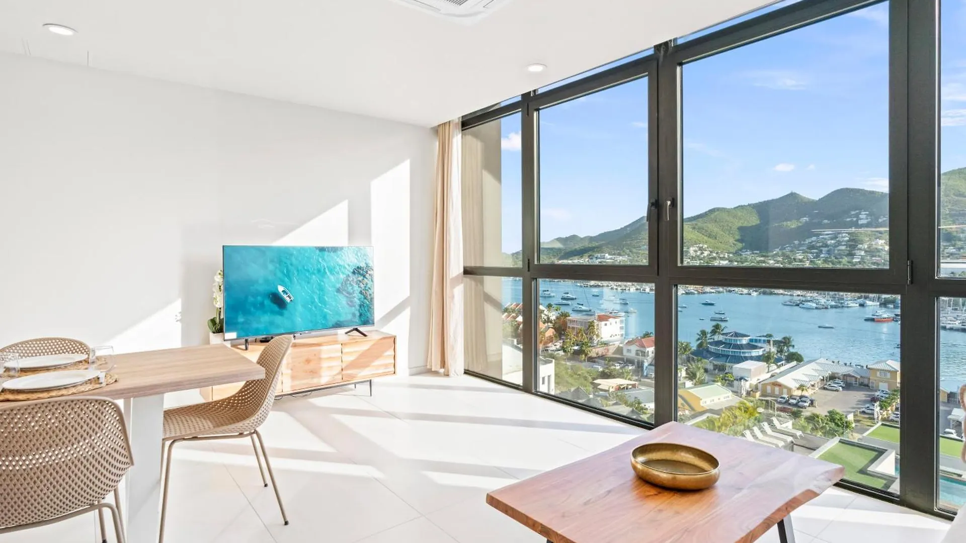 The Hills Residence Simpson Bay Aparthotel