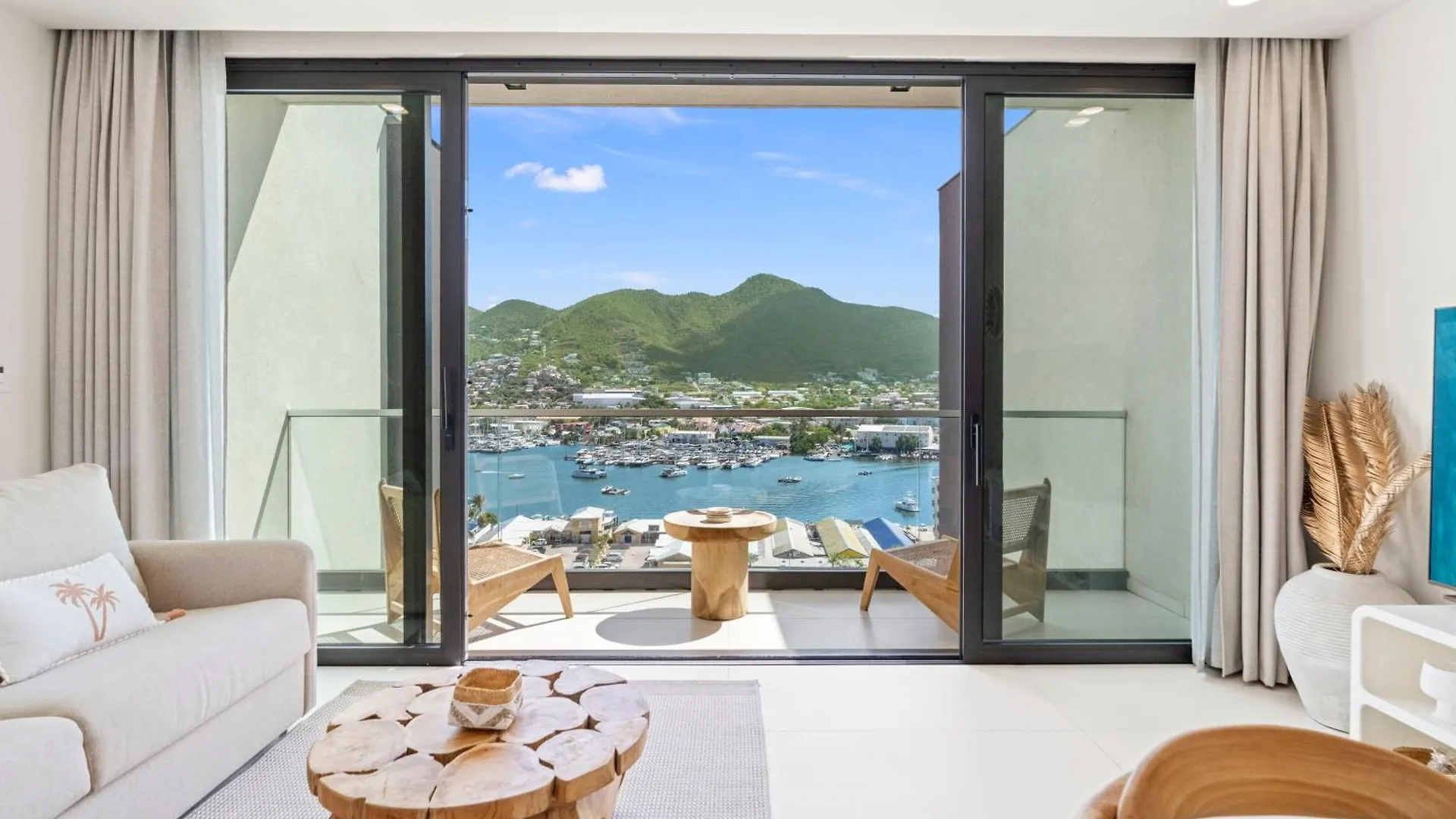Aparthotel The Hills Residence Simpson Bay