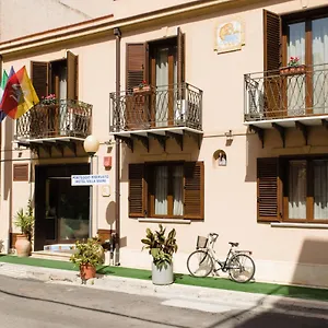 https://hotel-villa-mare.sicilyhotelsitaly.net