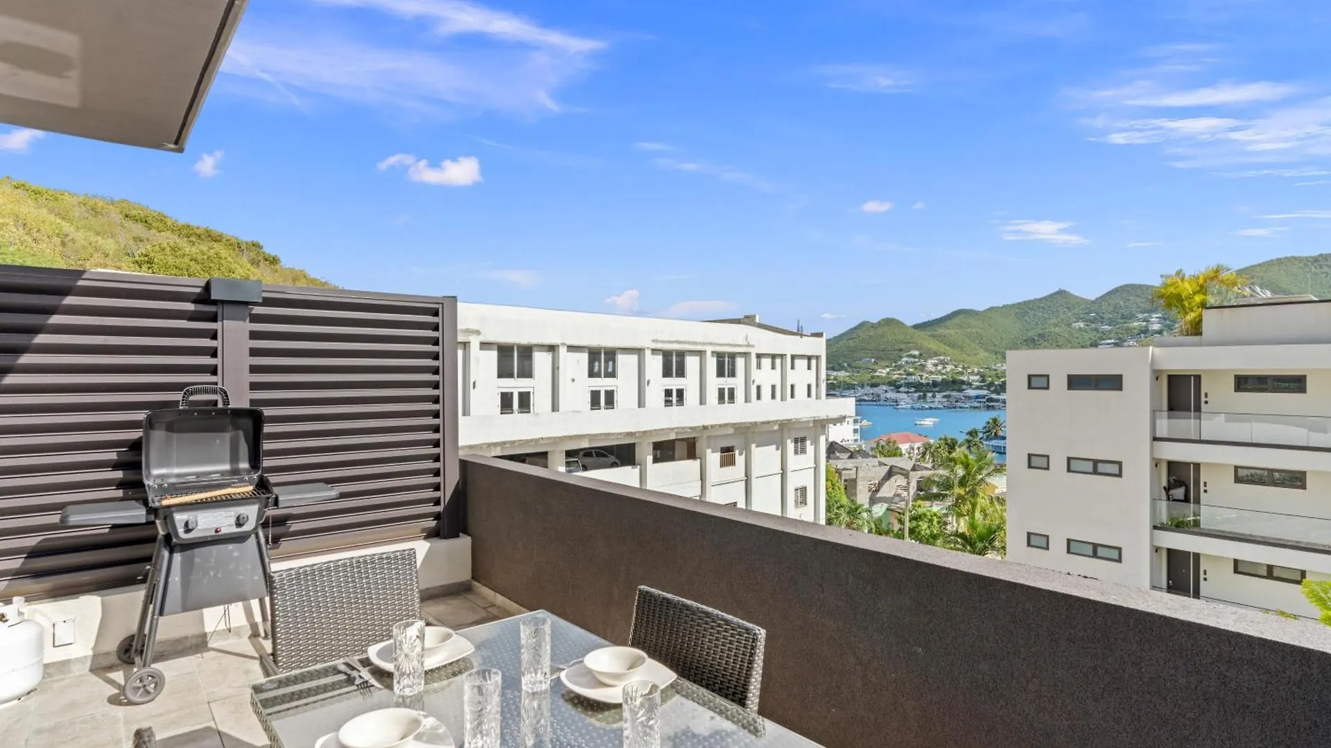 The Hills Residence Simpson Bay 0*,